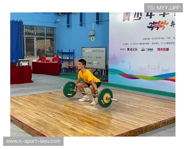 举重学院加强青少年力量动作规范与伤病预防，青少年举重级别
