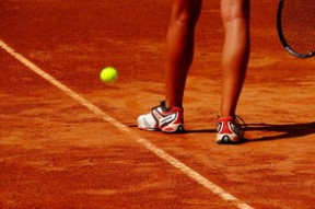 乐鱼体育app官网入口-赛季末冲刺：哪些球队有望登顶冠军排名？，球队冠军总数最多