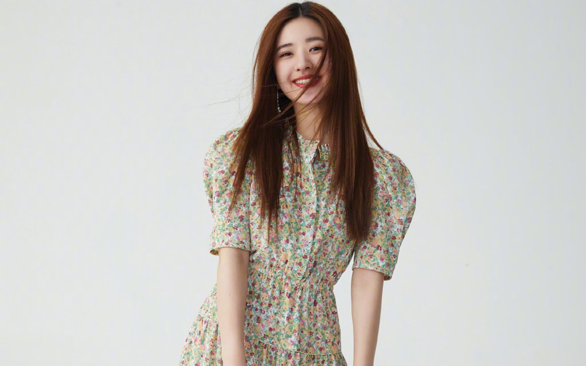 “胡利安·门德斯：阿根廷美洲狮队的新兴力量，未来闪耀”