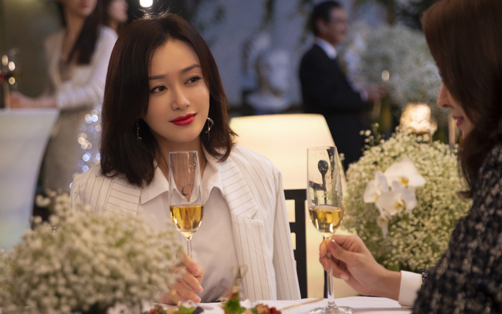 女篮国家队战术体系逐步成熟兼顾内外线进攻转换节奏，女篮国家队最新名单